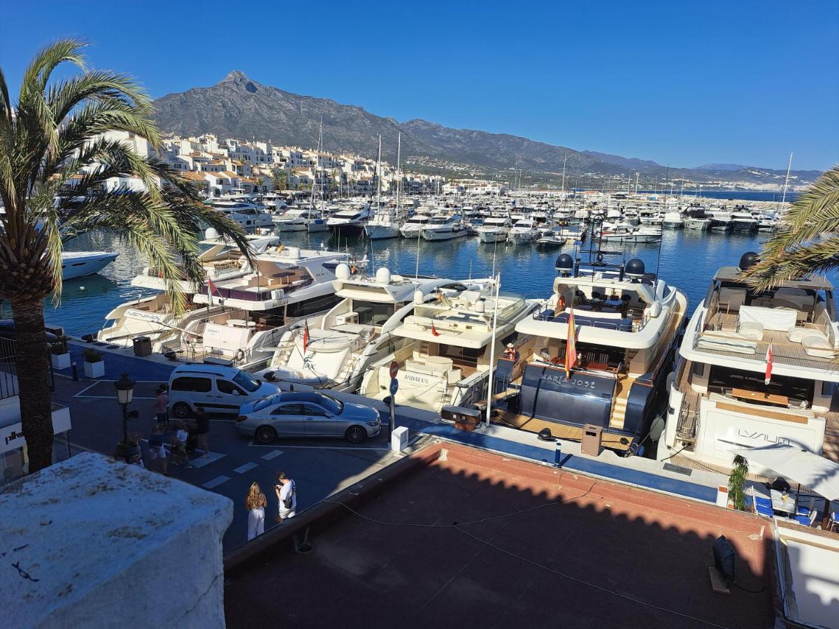 Private Suites In Huge Penthouse 1St Line Puerto Banus, Incredible Views, Jacuzzis ماربيا المظهر الخارجي الصورة