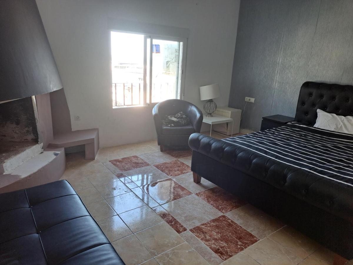 Private Suites In Huge Penthouse 1St Line Puerto Banus, Incredible Views, Jacuzzis ماربيا المظهر الخارجي الصورة