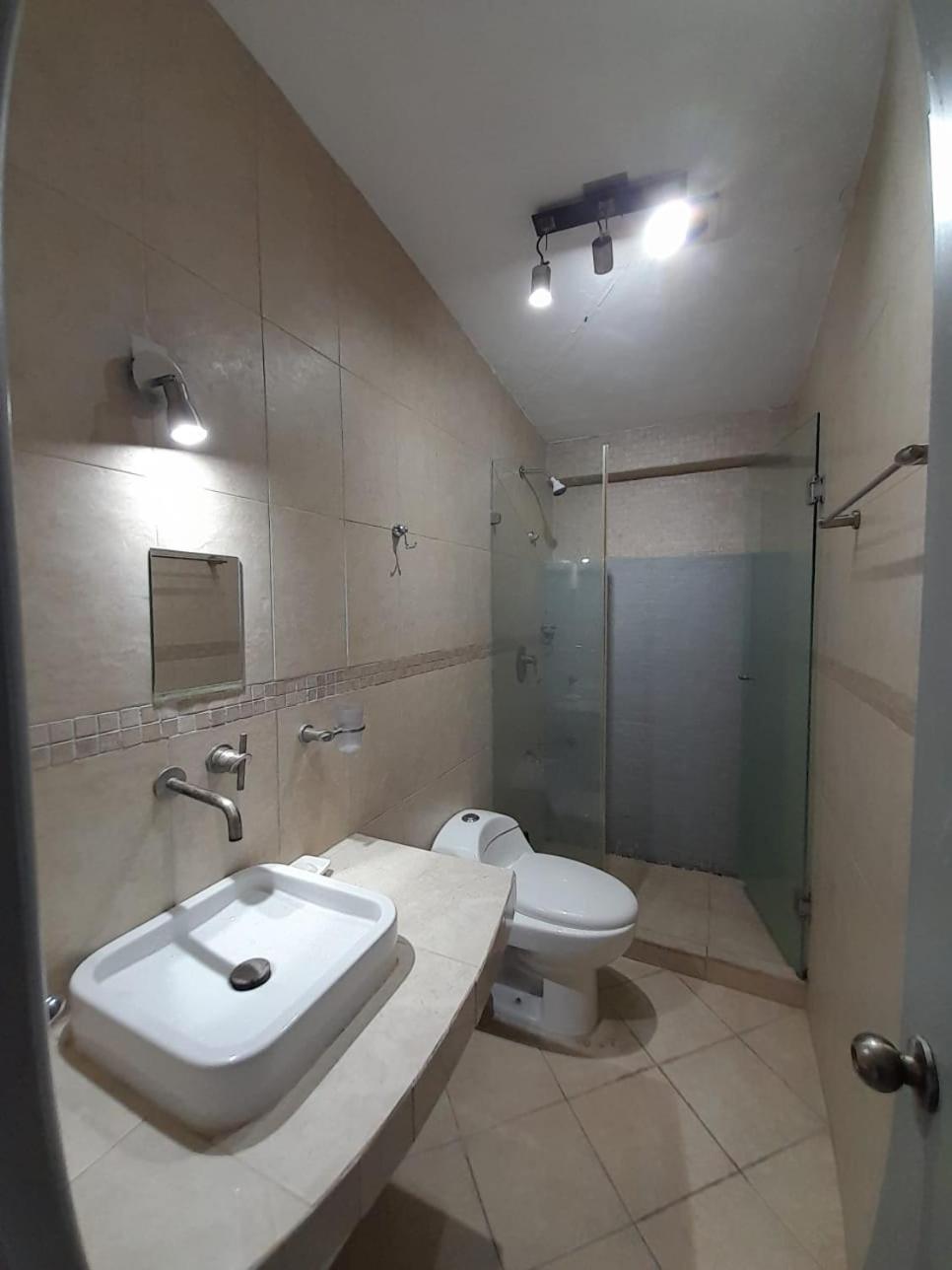 Private Suites In Huge Penthouse 1St Line Puerto Banus, Incredible Views, Jacuzzis ماربيا المظهر الخارجي الصورة